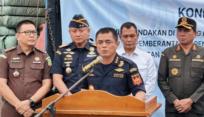 Dirjen Bea Cukai Djaka Budi - HOLOPIS