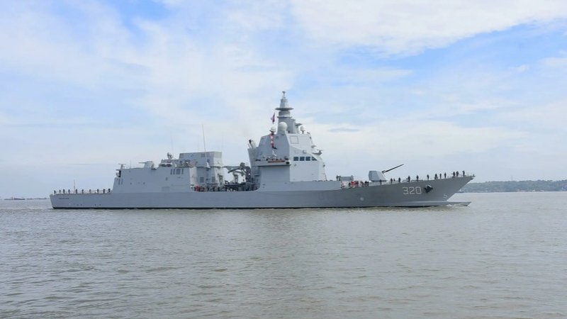KRI Brawijaya-320 - Holopis