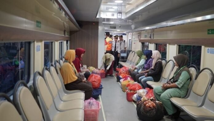 Kereta Petani dan Pedagang - Holopis Kereta Petani dan Pedagang - Holopis
