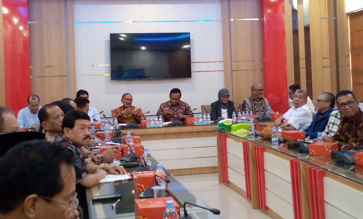 Komisi Percepatan Reformasi Polri di Unhas Makassar - Holopis