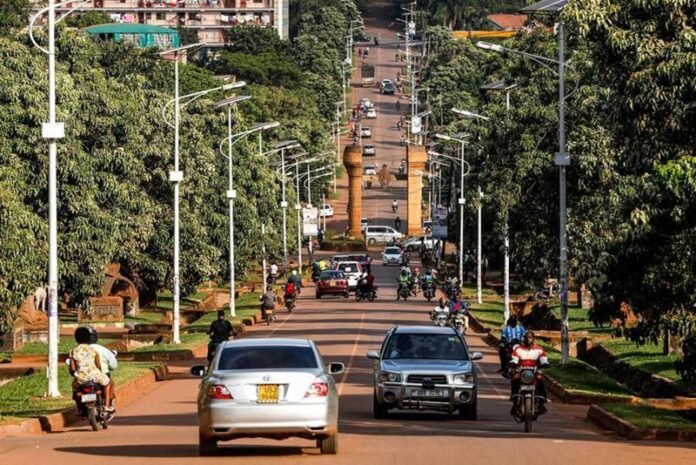 Kota Kampala, Uganda Holopis.com