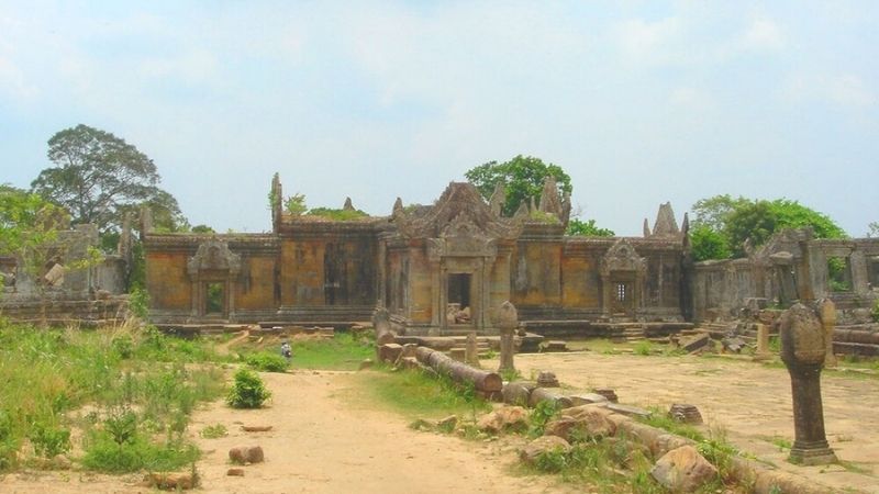 Kuil Preah Vihear - Holopis