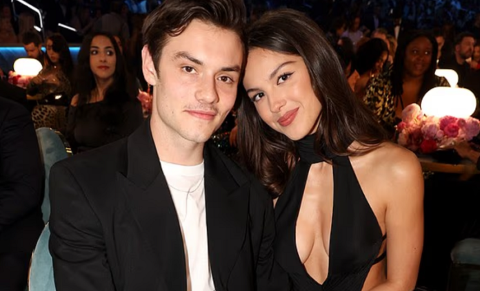 Louis Patridge dan Olivia Rodrigo