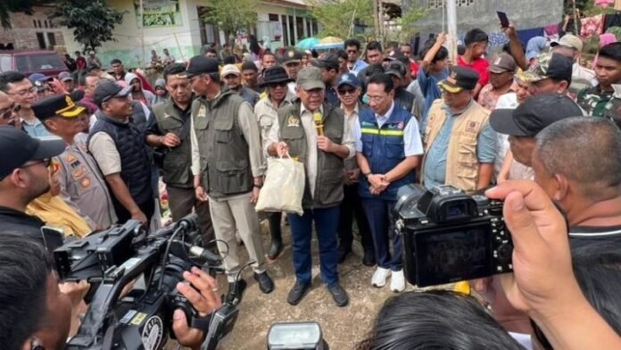 MPR RI Salurkan Bantuan di Aceh - Holopis
