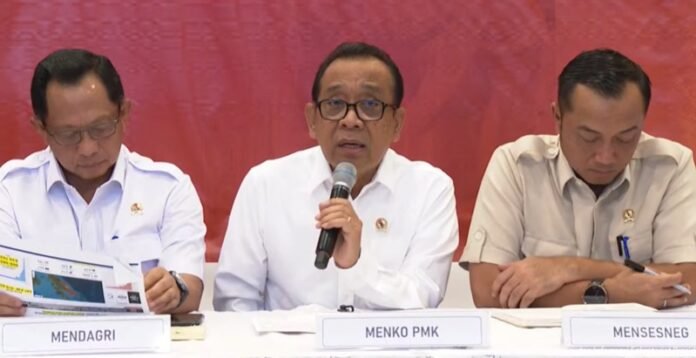 Menteri Koordinator Bidang Pembangunan Manusia dan Kebudayaan (Menko PMK) Pratikno - Holopis