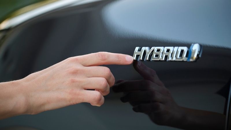 Mobil Hybrid - Holopis