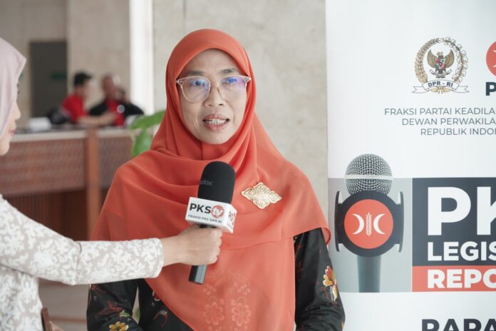 Netty Prasetiyani Netty Prasetiyani