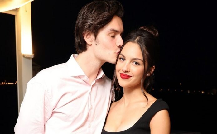 Olivia Rodrigo dan Louis Patridge