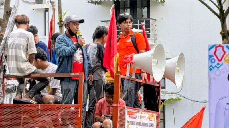 Partai Buruh - Holopis
