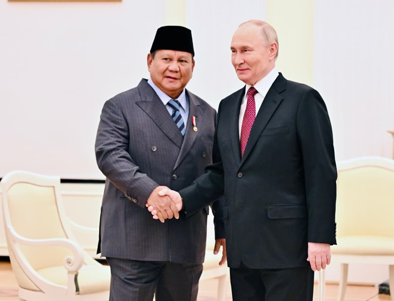 Presiden Prabowo saat melakukan pertemuan bilateral dengan Presiden Vladimir Putin di Istana Kremlin - Holopis