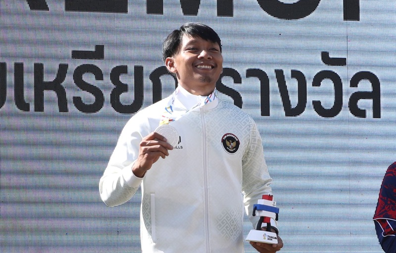 Rendy Varera Sanjaya Hoopis.com