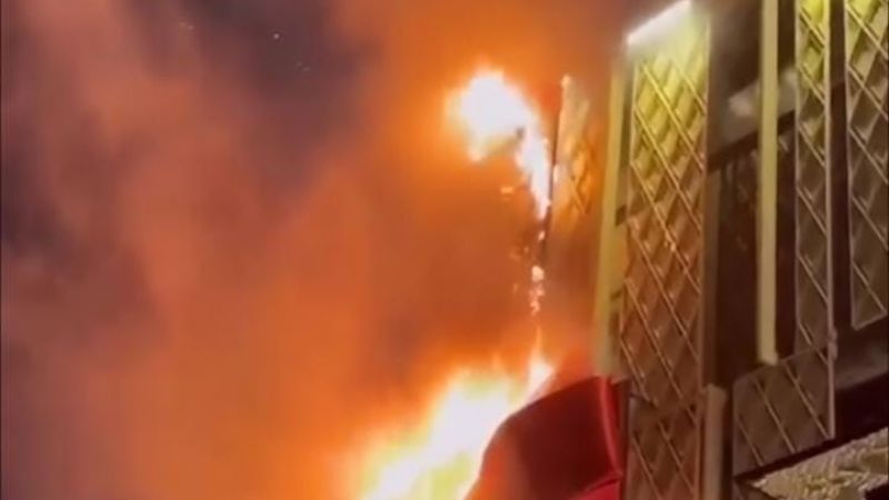 Area gedung Sarinah yang terbakar._HOLOPIS.