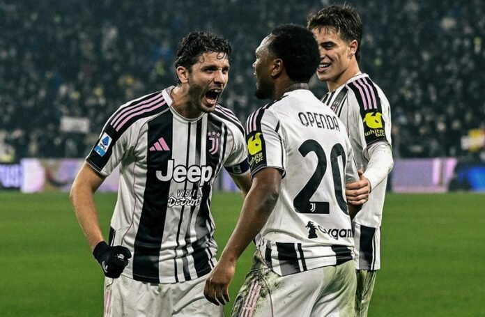 Skuad Juventus selebrasi gol lawan AS Roma di Liga Italia - Holopis