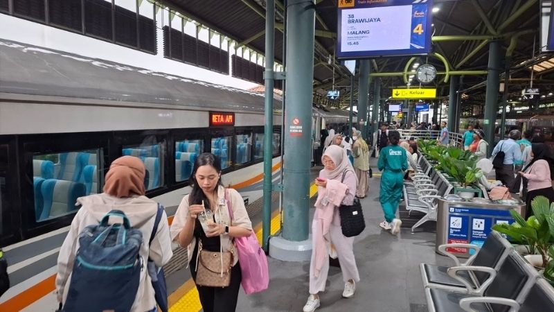 Tiket Kereta Api Nataru - Holopis