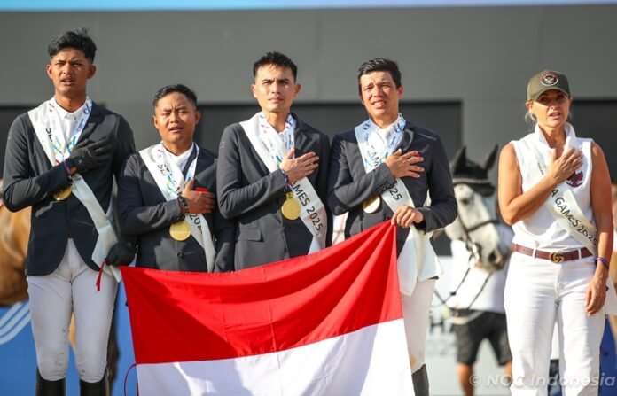 Tim Equestrian Indonesia raih medali emas SEA Games 2025 - Holopis