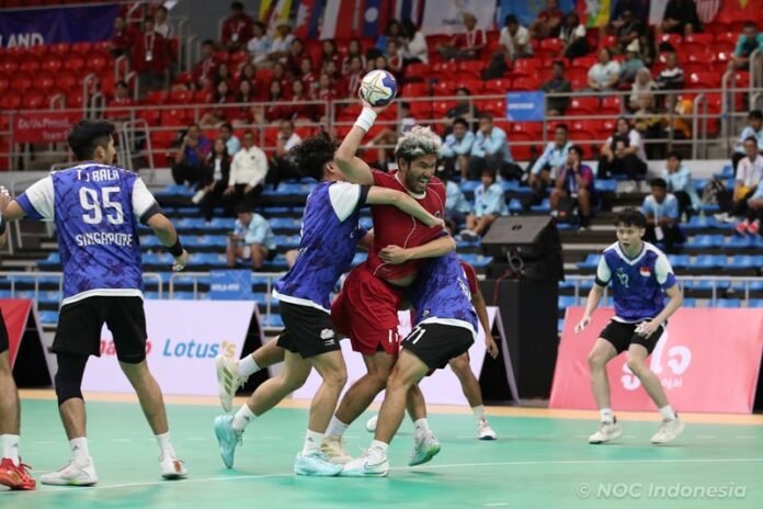 Tim Handball Indonesia lawan Singapura di SEA Games 2025 - Holopis