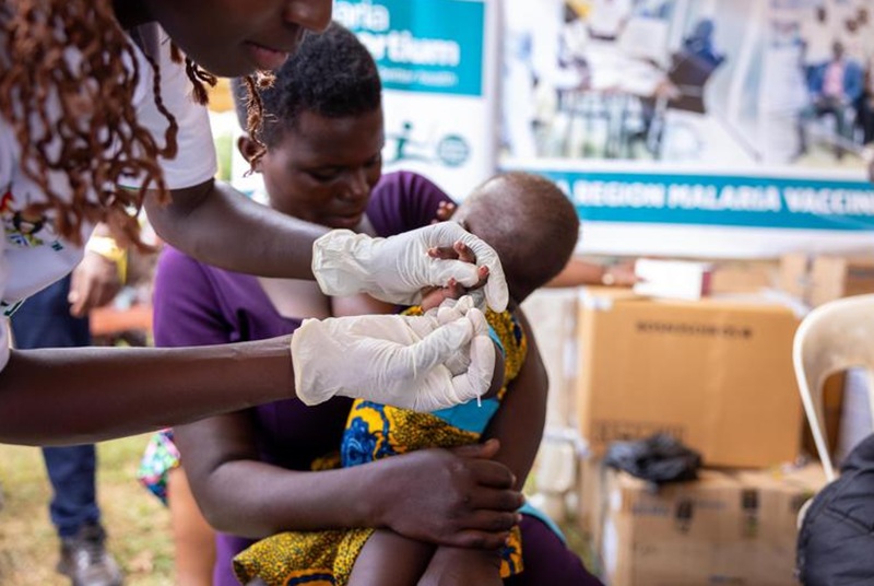 Vaksin malaria Holopis.com