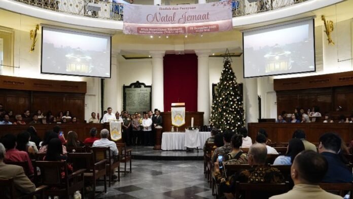 Pengecekan kesiapan dan pengamanan di Gereja Katedral dan Gereja Immanuel, Jakarta Pusat, jelang perayaan Natal 2025._HOLOPIS