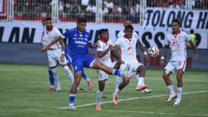 Laga Malut United vs Persib Bandung di Ternate_HOLOPIS