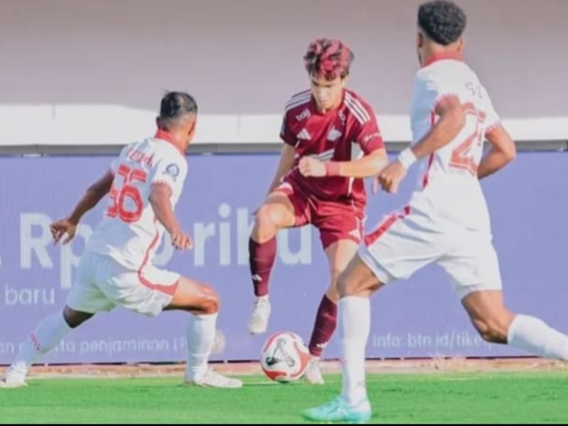 Laga PSM Makassar vs Malut United_HOLOPIS