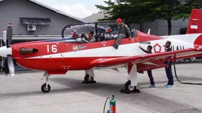 Serah terima Pesawat KT-1B Woong Bee kepada Skadron Pendidikan (Skadik) 102._HOLOPIS