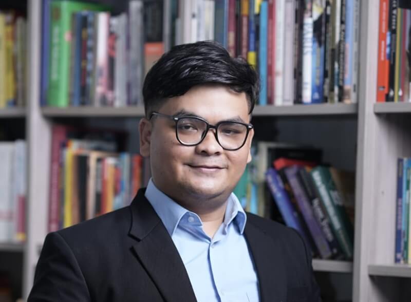 Arifki Chaniago Aljabar - Holopis