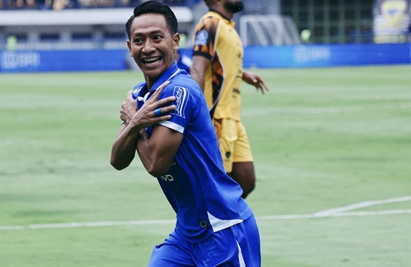 Beckham Putra selebrasi gol di laga Persib vs Persija - Holopis