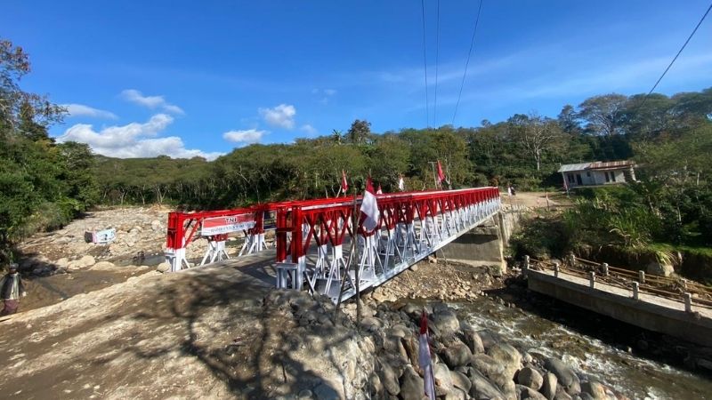 Jembatan darurat jenis Bailey di wilayah Aceh - Holopis