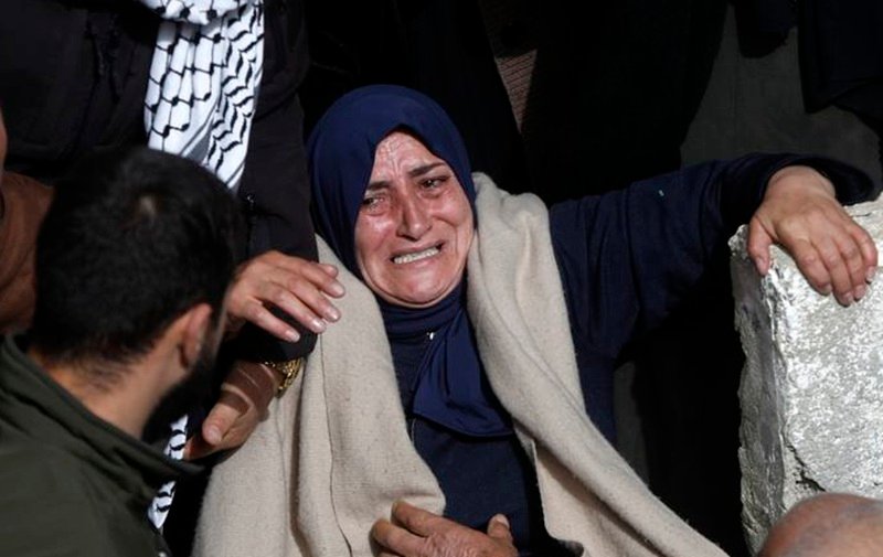 Kerabat korban Israel