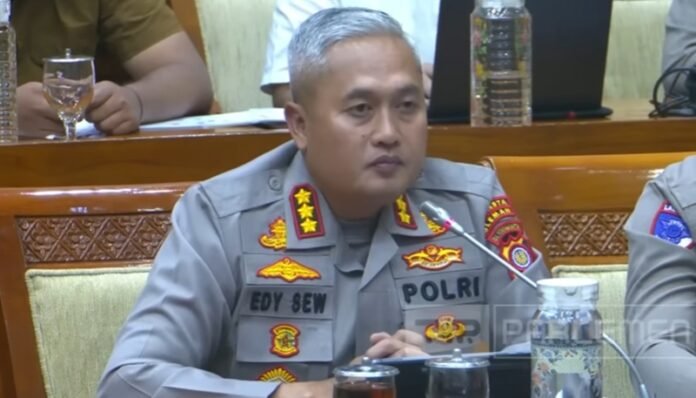 Kombes Pol Edy Setyanto Erning Wibowo - Holopis