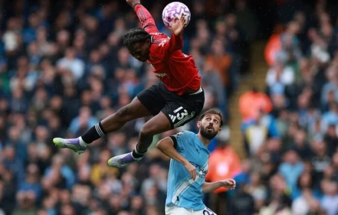 Manchester United vs Manchester City di pertandingan Liga Inggris - Holopis