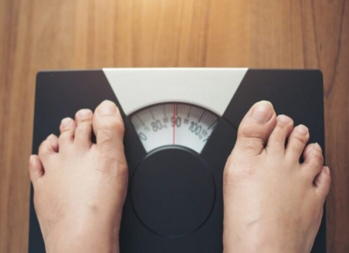 Menimbang Berat Badan