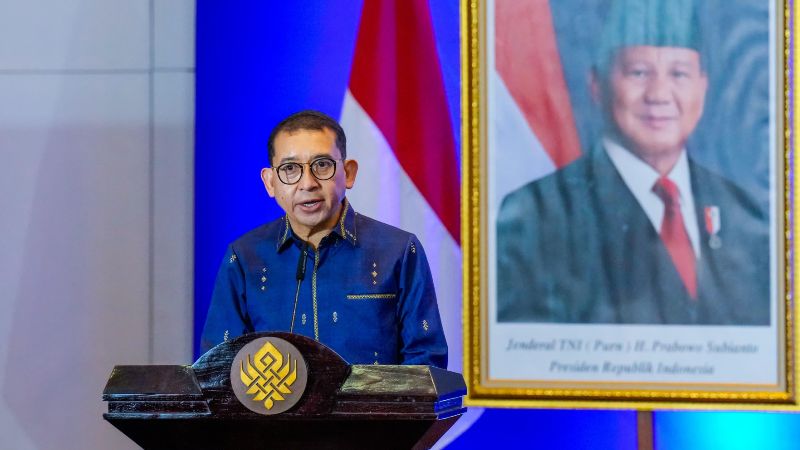 Menteri Kebudayaan Fadli Zon_HOLOPIS