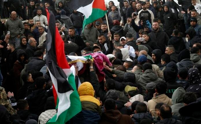 Pria Palestina ditembak