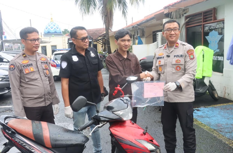 Polres Tangsel -Holopis