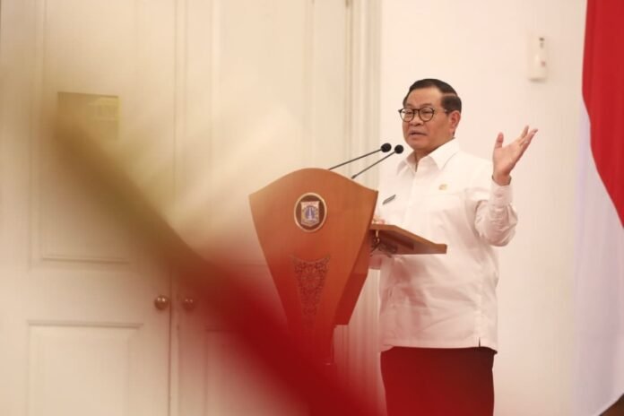 Pramono Anung - Holopis