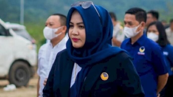 Putri Dakka - Holopis