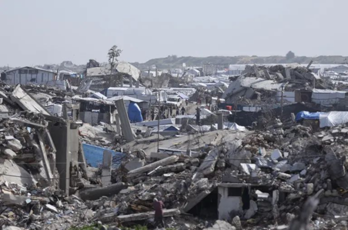 Reruntuhan rumah di Gaza - Holopis