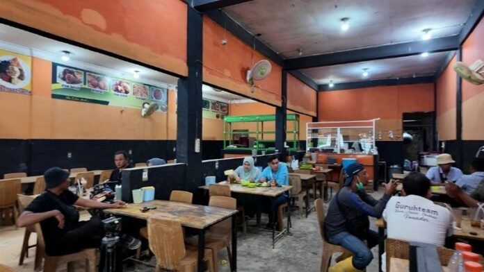 Rumah Makan Salero Awak - Holopis