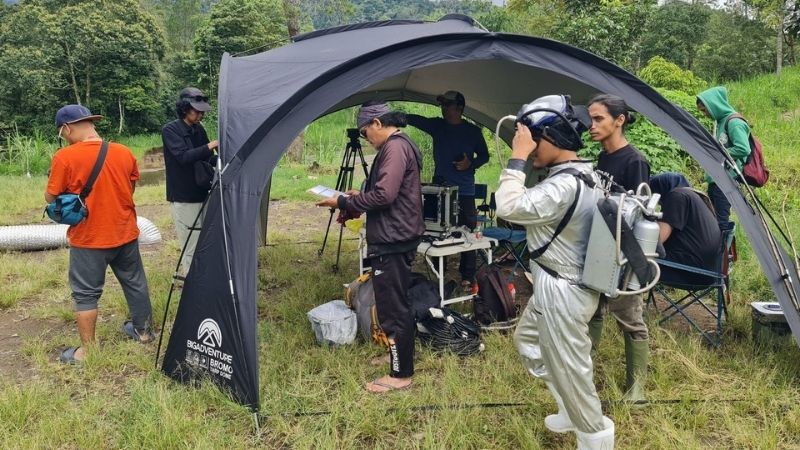 Screenverse Indonesia - Holopis