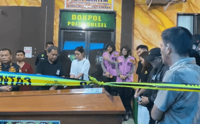Serah Terima Jenazah Florencia Lolita Wibisono di RS Bhayangkara - Holopis