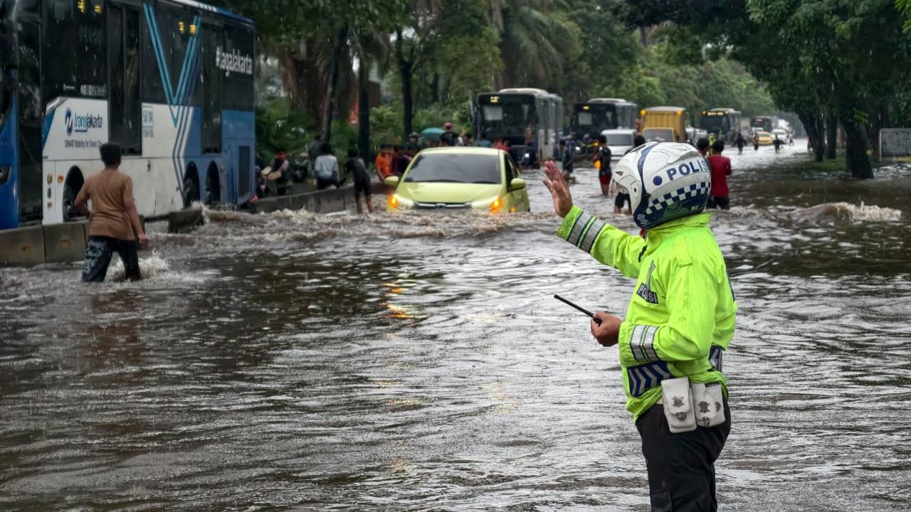 Genangan banjir di Jakarta Barat._HOLOPIS