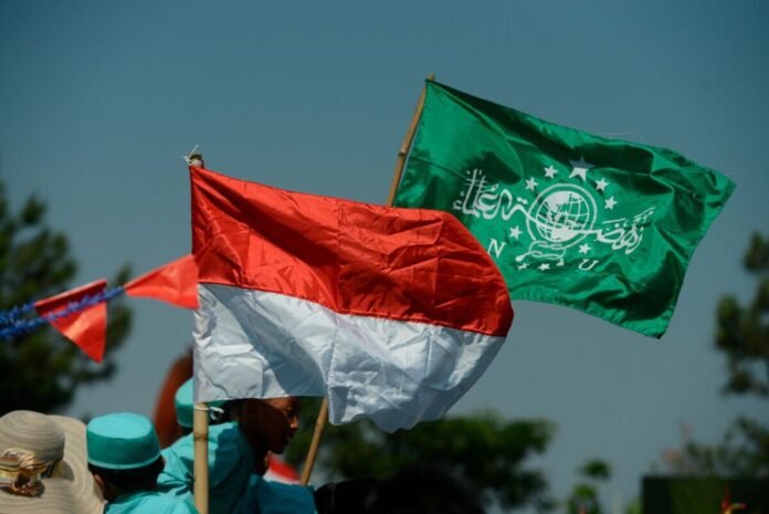 Bendera NU dan Indonesia - Holopis