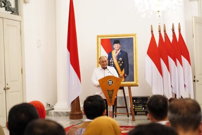 Dadan Hindayana di Balaikota DKI Jakarta - Holopis
