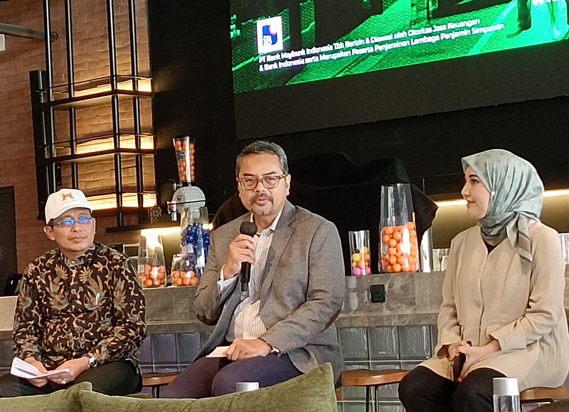 Direktur Bank Syariah Maybank Indonesia, Romy Buchari