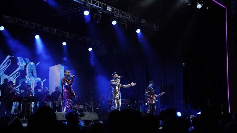 JAVA JAZZ - Holopis
