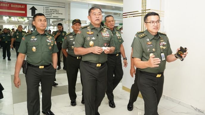 KSAD Jenderal Maruli Simanjuntak cek RSPAD Gatot Subroto._Holopis