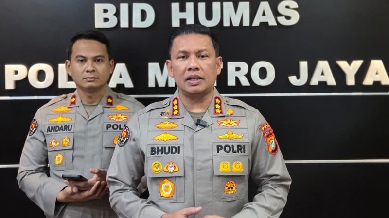 Kabid Humas Polda Metro Jaya Kombes Pol Budi Hermanto - Holopis