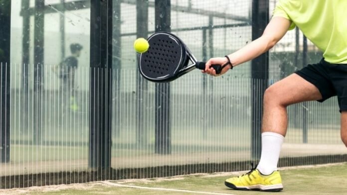 Lapangan Padel - Holopis