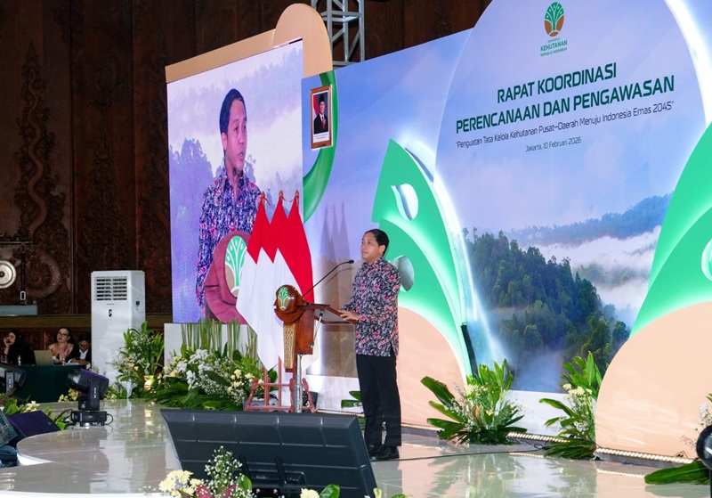 Menteri Kehutanan, Raja Juli Antoni dalam Rakorenwas 2026 - Holopis